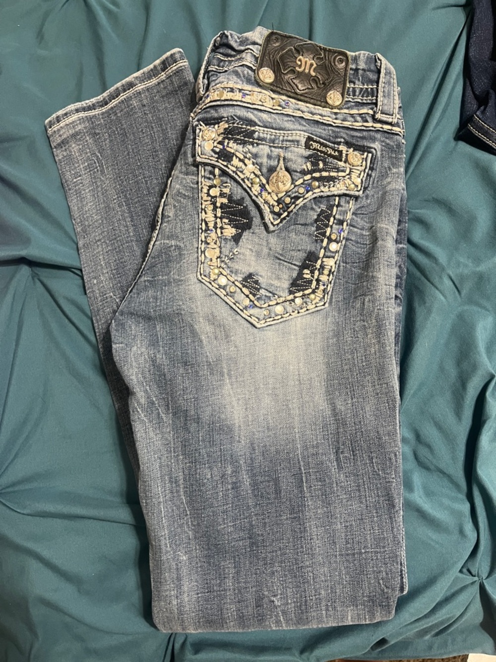 Miss Me Women's Embellished Light Wash Blue Jeans